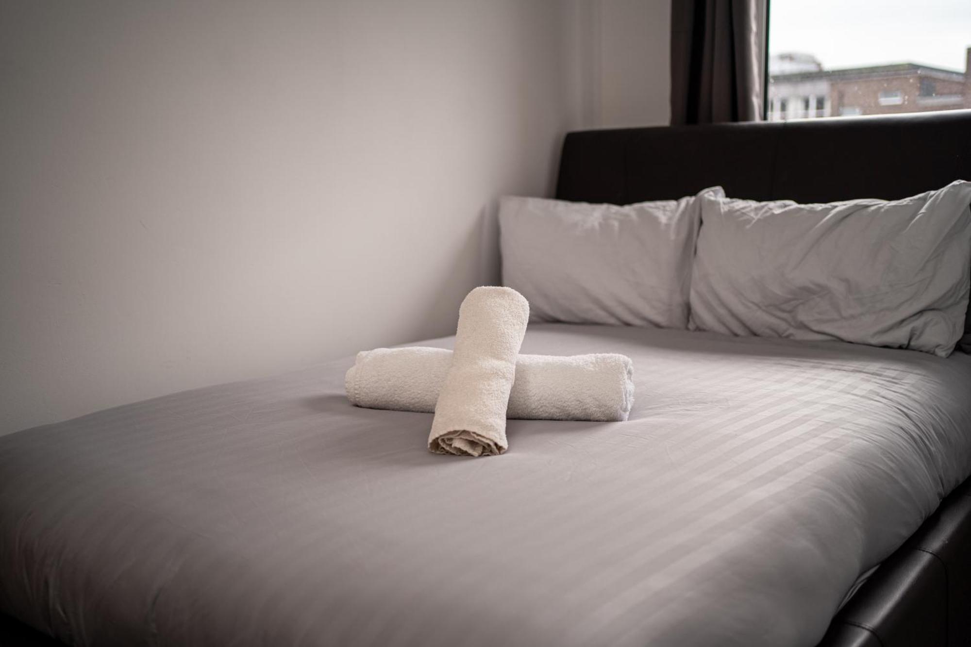 Central Apartment In Belfast City Centre - Sleeps 5 People Exterior foto